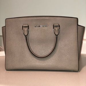 Michael Kors Selma Large